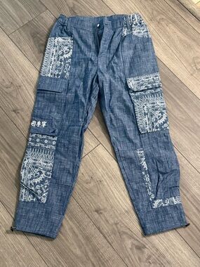 Li Ning Men's Blue Patchwork Cargo Denim Pants with Bandana Patches